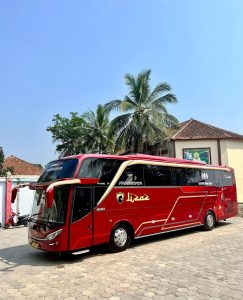 Bus wisata jabodetabek